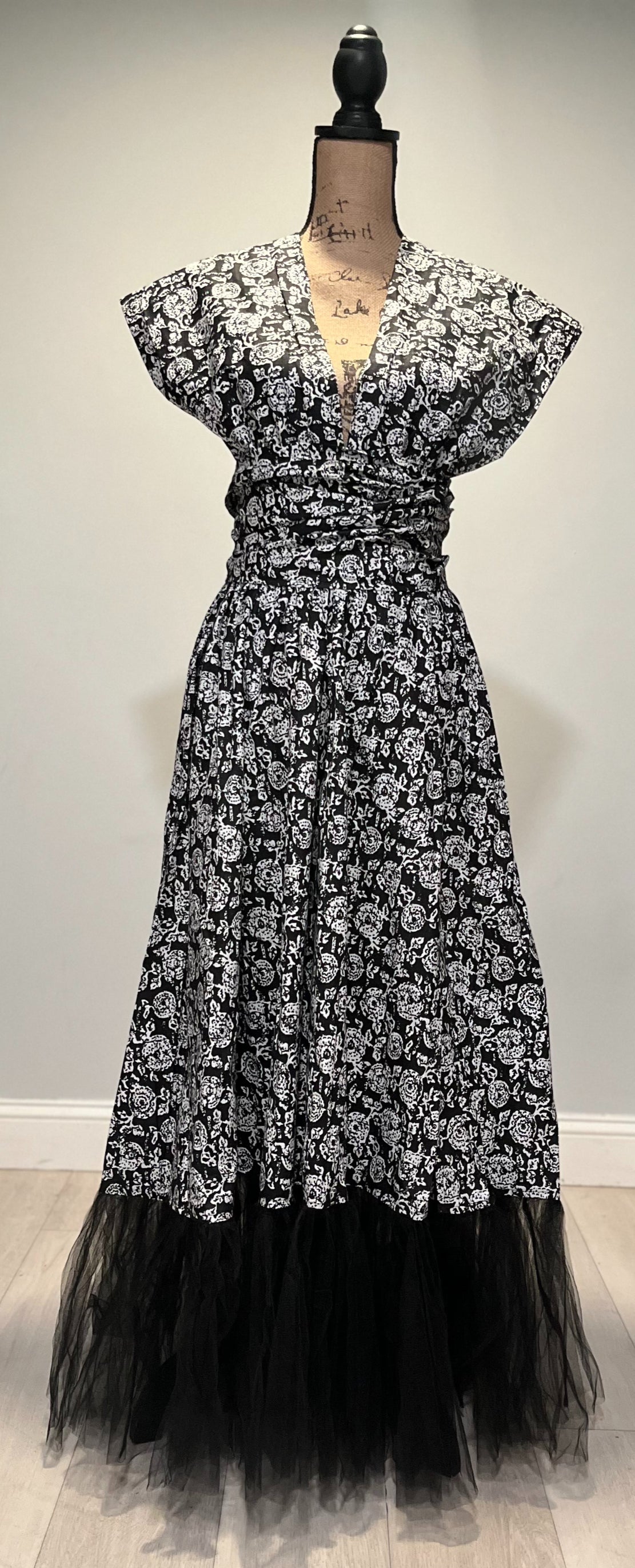 La Rosa Dress image 1