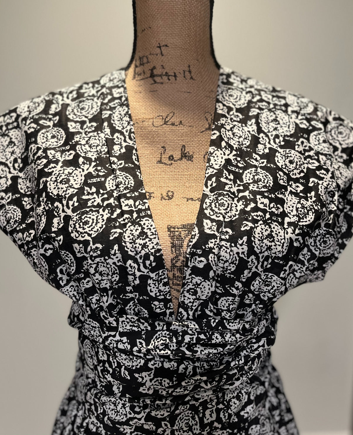 La Rosa Dress image 2