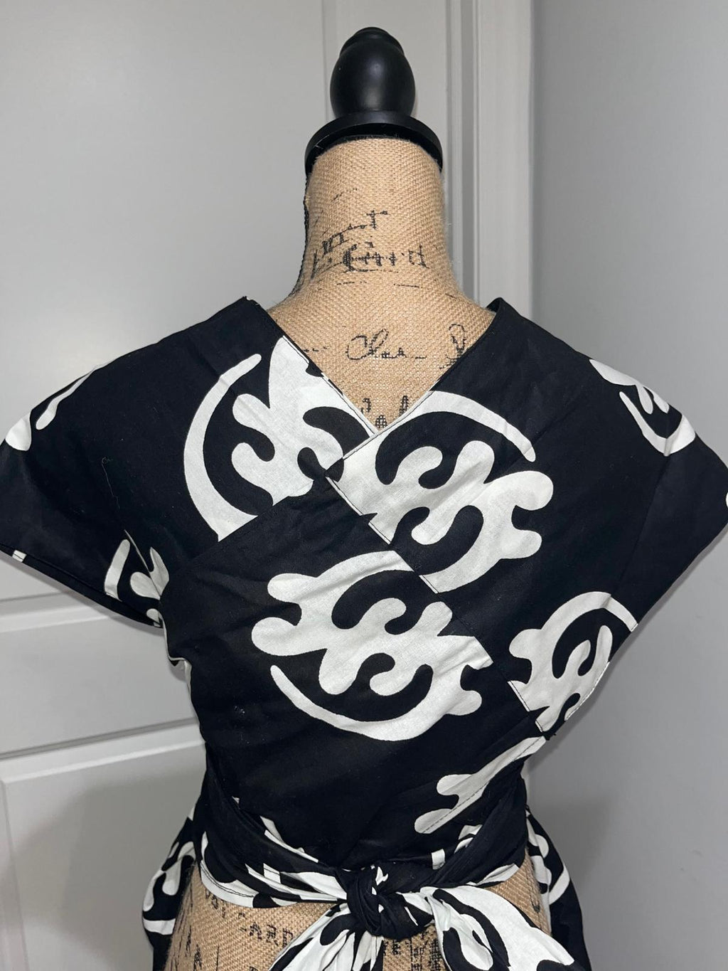 Black Kimona image 1